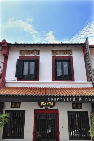 Courtyard At Heeren Boutique Hotel