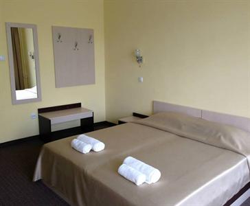 Hotel Tiron