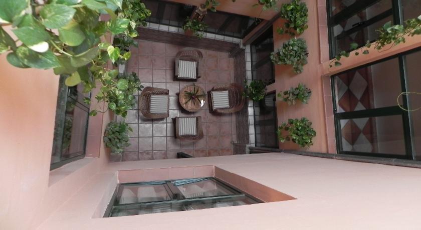 Las Nieves Hotel
