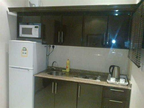 Muhaideb Takhasosy 1 Apartments