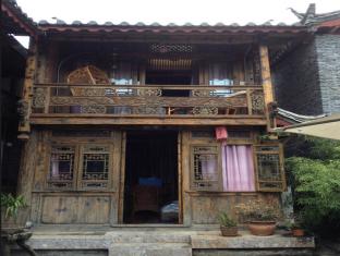 Lijiang Monajia Inn