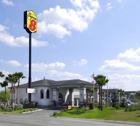 Super 8 Donna