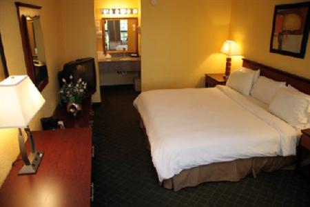 Holiday Park Hotels & Suites Deerfield Beach