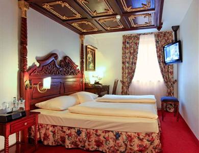 King's Hotel Center