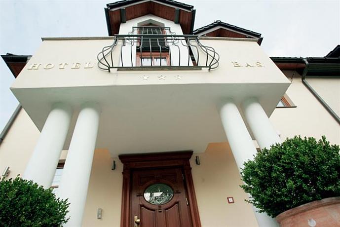 Hotel B A S Villa Residence