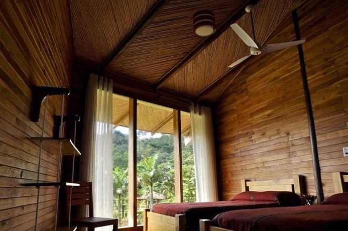 Macaw Eco-Lodge