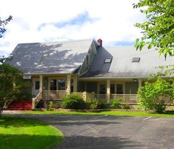 Carriage House Inn Grand Falls