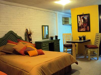 Santa Ana Suites & Lofts