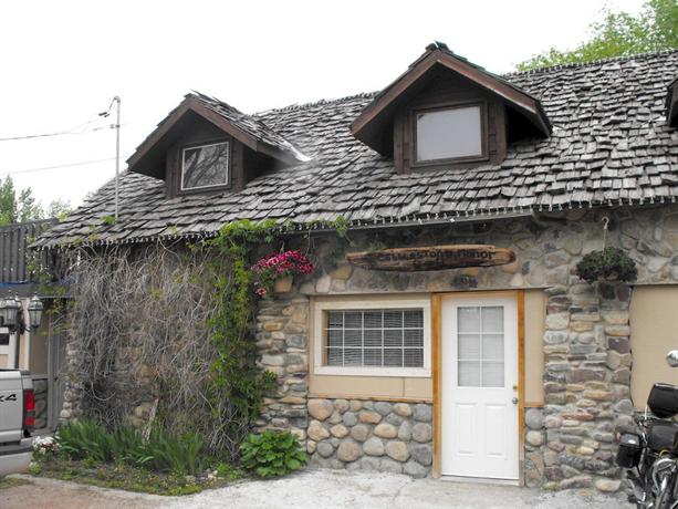 The Cobblestone Manor