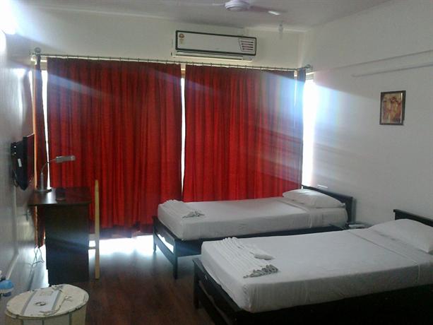 Hummingbird Raheja Vista
