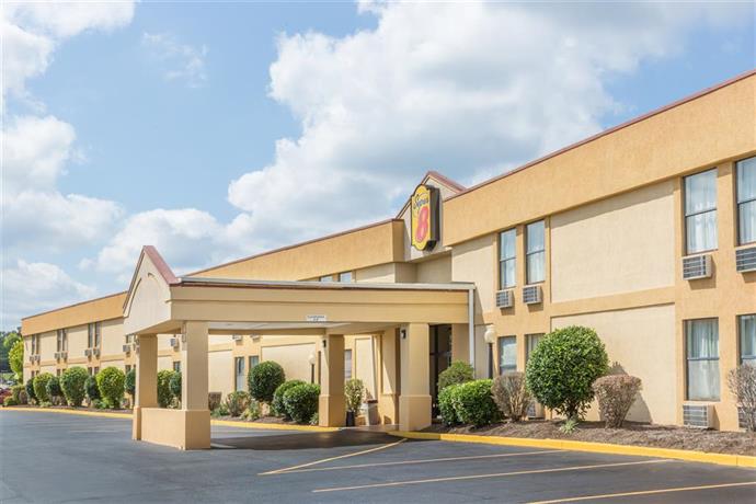 Super 8 Knoxville Downtown Area