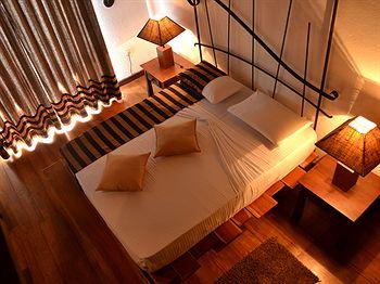 Thotupola Lakeside Resort