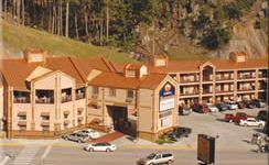 Mt Rushmore's Washington Inn & Suites