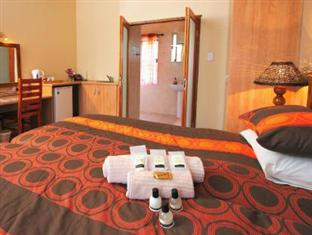 Woodpecker's Inn Guesthouse Kempton Park