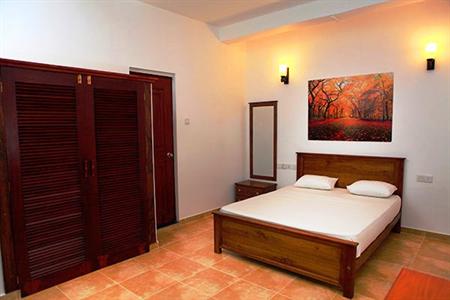 Roy Villa Beach Hotel