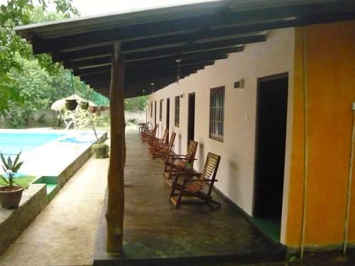 Sunrise Holiday Resort Habarana