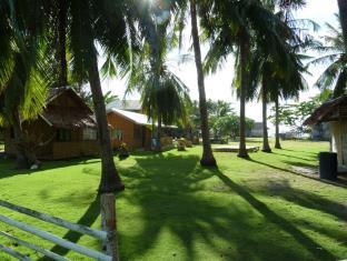 Junior and Nemesia Cottages