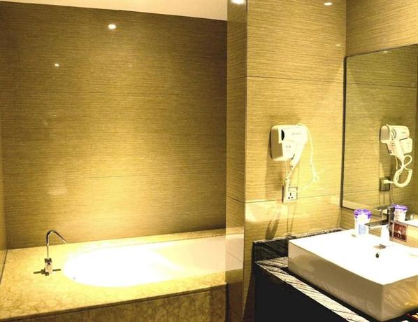 Huangguan Business Hotel