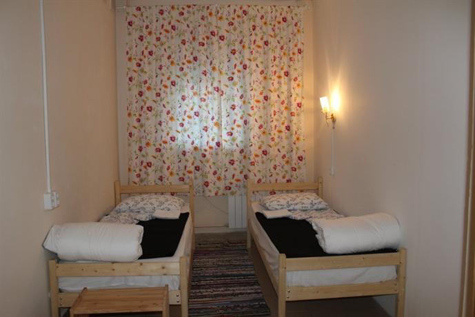 Pechki Lavochki Hostel