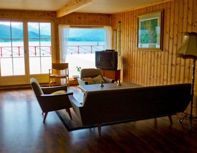 Tomrefjord Seacabin & Marina