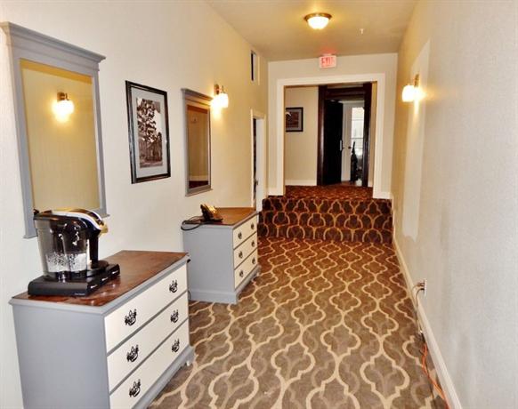 The Dilworth Inn & Suites