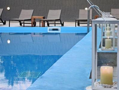 Amphitryon Boutique Hotel