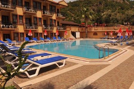 Belcehan Beach Hotel