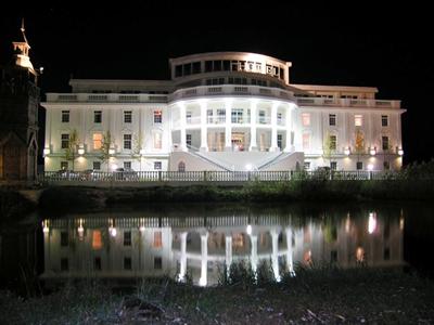 Отель Сенаторз Парк