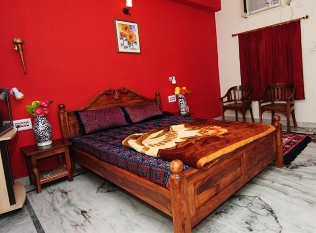 Rukkmani Guest House