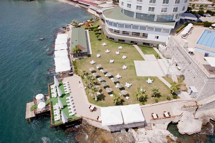 Lamos Resort Hotel & Convention Center Kumkuyu