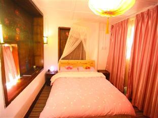 Lijiang Bloom Inn