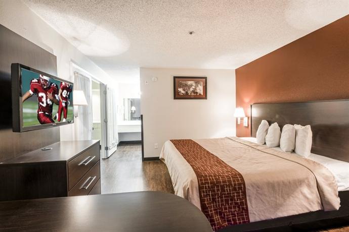 Red Roof Inn & Suites Savannah Airport