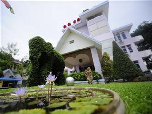 Cinderella Hotel