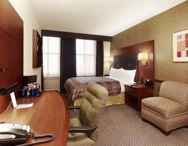 Club Quarters in Houston