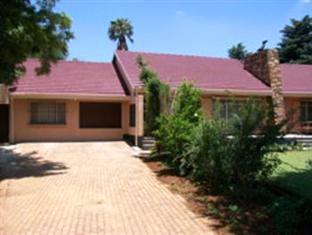 Terrylin Backpacker's Hostel