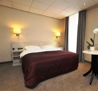 Golden Tulip Lion D'Or
