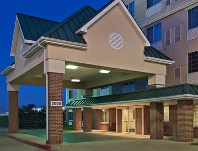 Country Inn & Suites DFW Airport South
