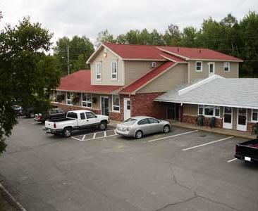 Silverwood Inn & Suites