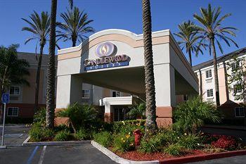 Candlewood Suites Orange County Airport