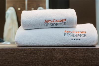 Art & Garden Residence