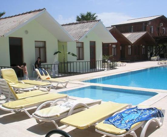 Royal Side Bungalows Hotel