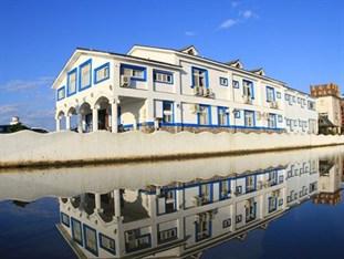 Golden House Homestay
