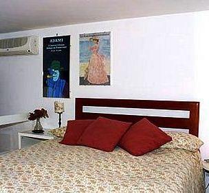 R292 Phoebe Apartment