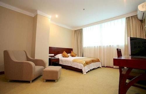 Mingdu Junyue Business Hotel