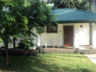 Avinka Holiday Home