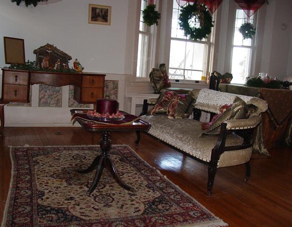 Calderhouse Inn Bed & Breakfast