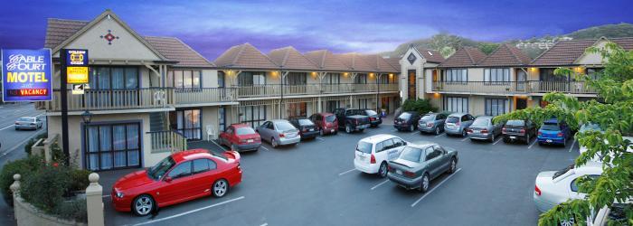 Cable Court Motel