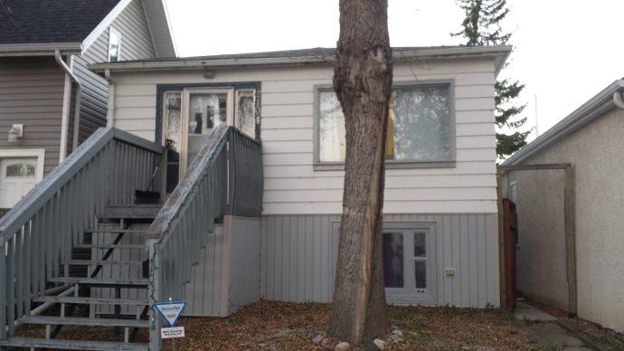 Homestay in Regina near Saskatchewan Science Centre