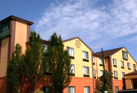 GuestHouse Inn & Suites