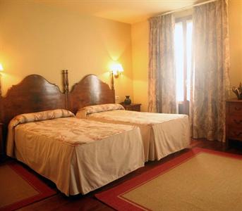Hotel Roca Mollarri
